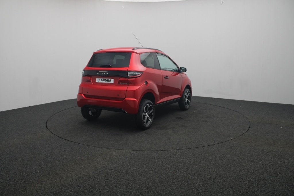 Aixam Crossover Premium Automaat | € 300,- Brandstofcheque, 56 route de Pugny
BP 70112  Aix-les-Bains, FR, Nieuw, Aixam@aixam-mega.fr