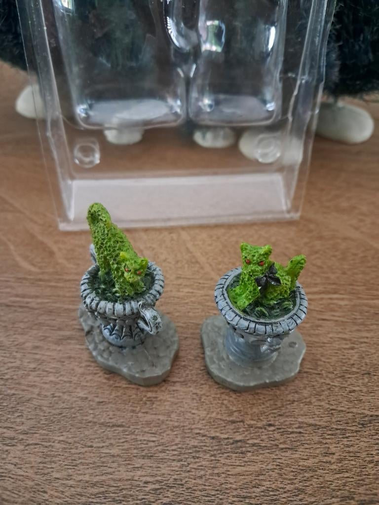 Lemax spooky town haunted topiary, Ophalen