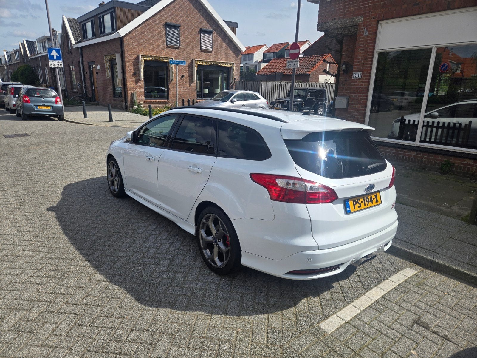 Ford Focus ST 2.0 MK3 2013 wit, Auto's, Ford, Zwart, Wit, Handgeschakeld, Particulier