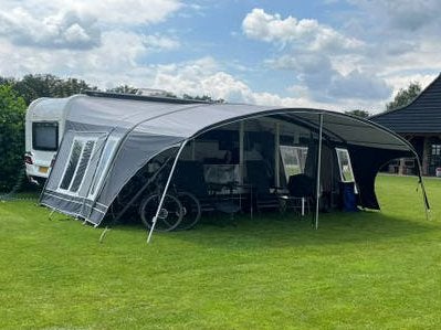 Hobby Maxia 585UL 2023|Compleet!!Mover|Luifel|2000 kg|tent, Kachel, Rondzit, Hobby, Particulier