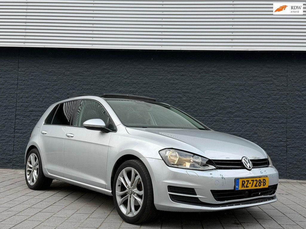 Volkswagen Golf 1.2 TSI Highline DSG/PANO, Euro 5, Gebruikt, 4 cilinders, 49 €/maand
