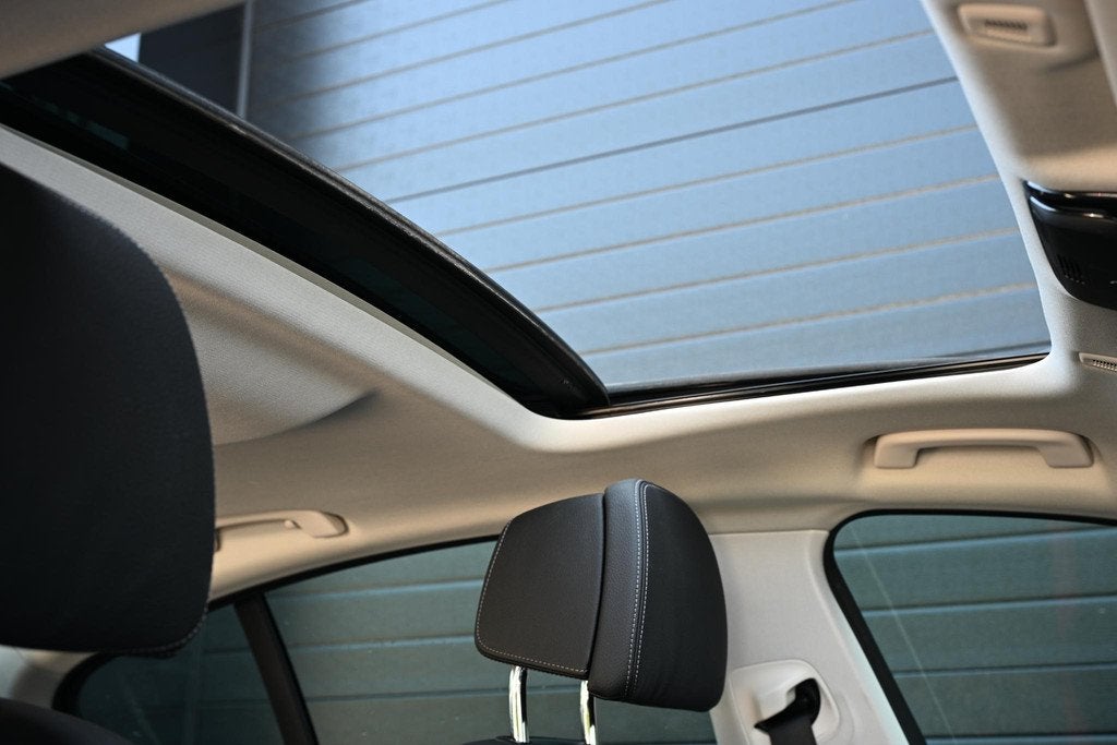 BMW 5-serie 530e iPerformance High Executive | Panoramadak |, Auto's, BMW, Automaat, Achterwielaandrijving, Gebruikt, 4 cilinders