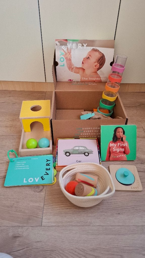LOVEVERY 7-8 month (Inspector play), Ophalen of Verzenden, Zo goed als nieuw, Overige typen