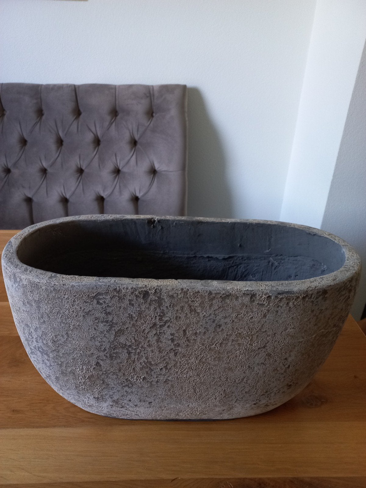 Moderne grijze bloempot voor binnen (45x28x18 cm), Huis en Inrichting, Woonaccessoires | Vazen, Ophalen, Gebruikt, Overige materialen