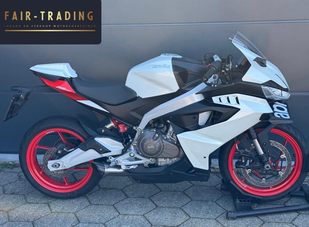 APRILIA RS 457 2024, A2, AERO PAKKET, DOMINATOR, NIEUWSTAAT, Motorrijbewijs A, Bedrijf, Onbekend, Super Sport