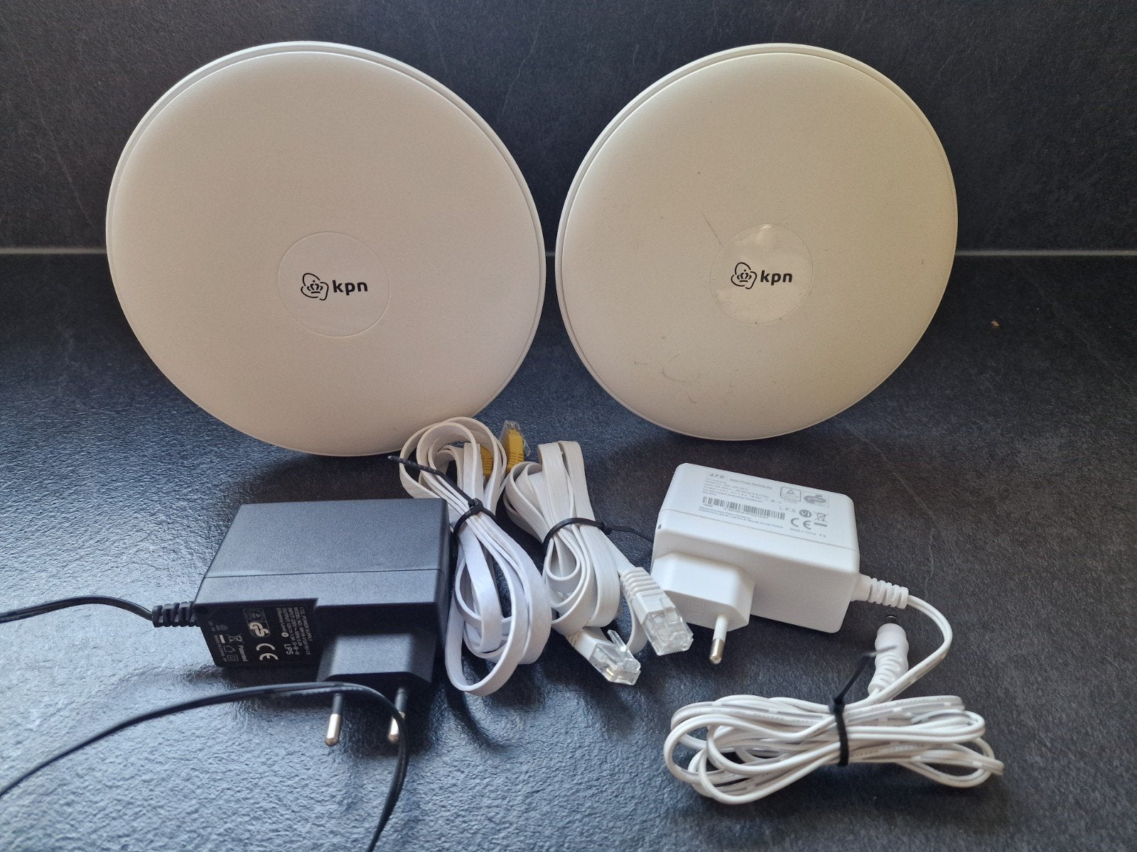 KPN SuperWifi Punten (2 stuks) met adapters en kabels, Ophalen of Verzenden, Zo goed als nieuw, Router, KPN