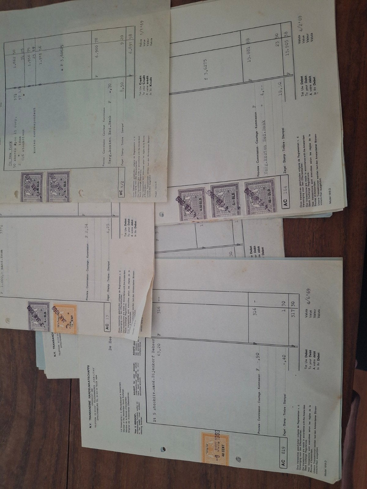Oude aandelen en obligaties - 29 bladzijden, Ophalen of Verzenden