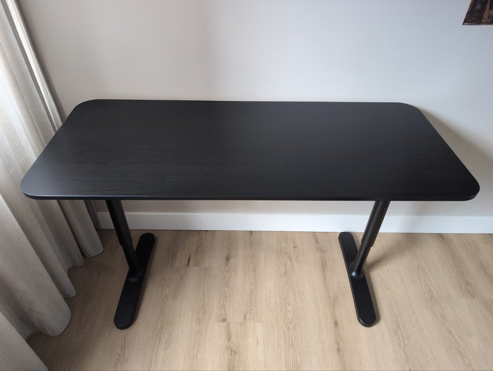 IKEA Bekant bureau zwart 140x60, Ophalen, Zwart, Zo goed als nieuw, IKEA