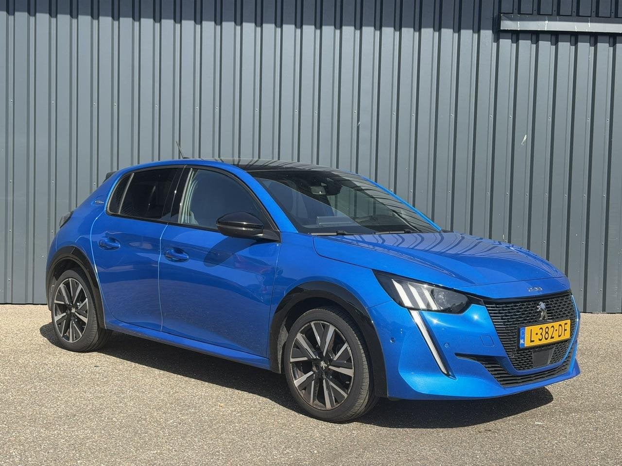 Peugeot 208 1.2 PureTech 100 GT | Navigatie | Camera | Cruis, Voorwielaandrijving, 101 pk, Gebruikt, Euro 6