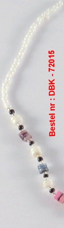 Leuke kralen ketting met dolfijntjes - ca. 40cm   € 2,50, Marktplaats@koningsieraden.nl, Met hanger, Kunststof, Verzenden