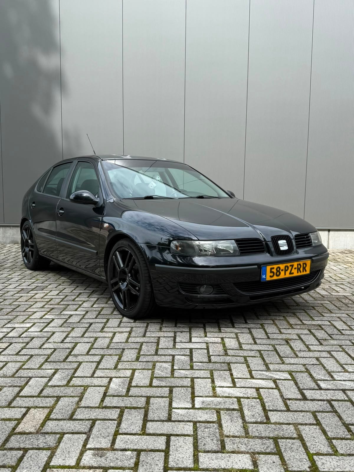 Seat Leon 1.6 16V 77KW 2005 Zwart, Voorwielaandrijving, 4 cilinders, Leon, Zwart