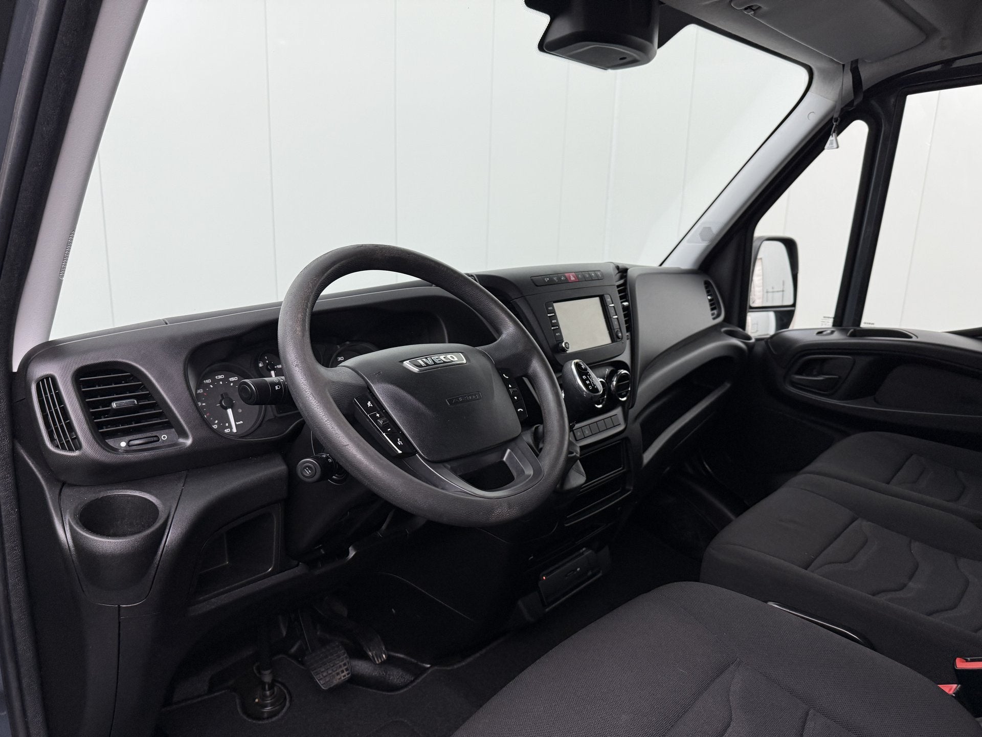 Iveco Daily 35S13 Automaat L1H1 Imperiaal | Navigatie | Came, Auto's, Automaat, Euro 5, Gebruikt, Zwart