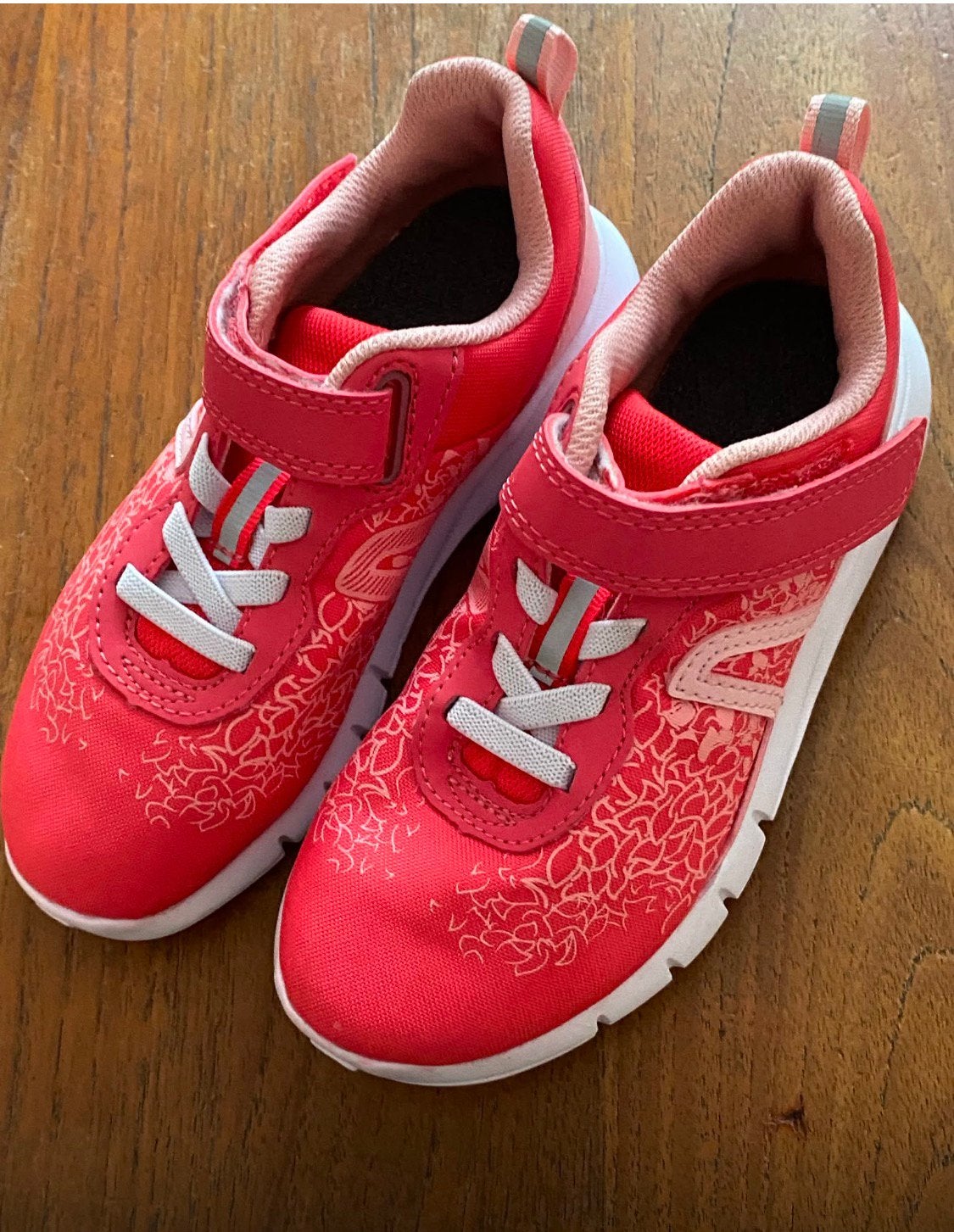 Roze sneakers / gymschoenen, Newfeel Deacathlon, maat 29 zgn, Ophalen of Verzenden, Zo goed als nieuw, Jongen of Meisje, Sportschoenen