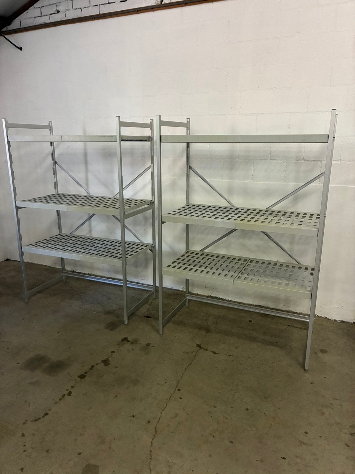 Te koop 2 stuks aluminium legbord stelling koel/vries cel, Ophalen of Verzenden
