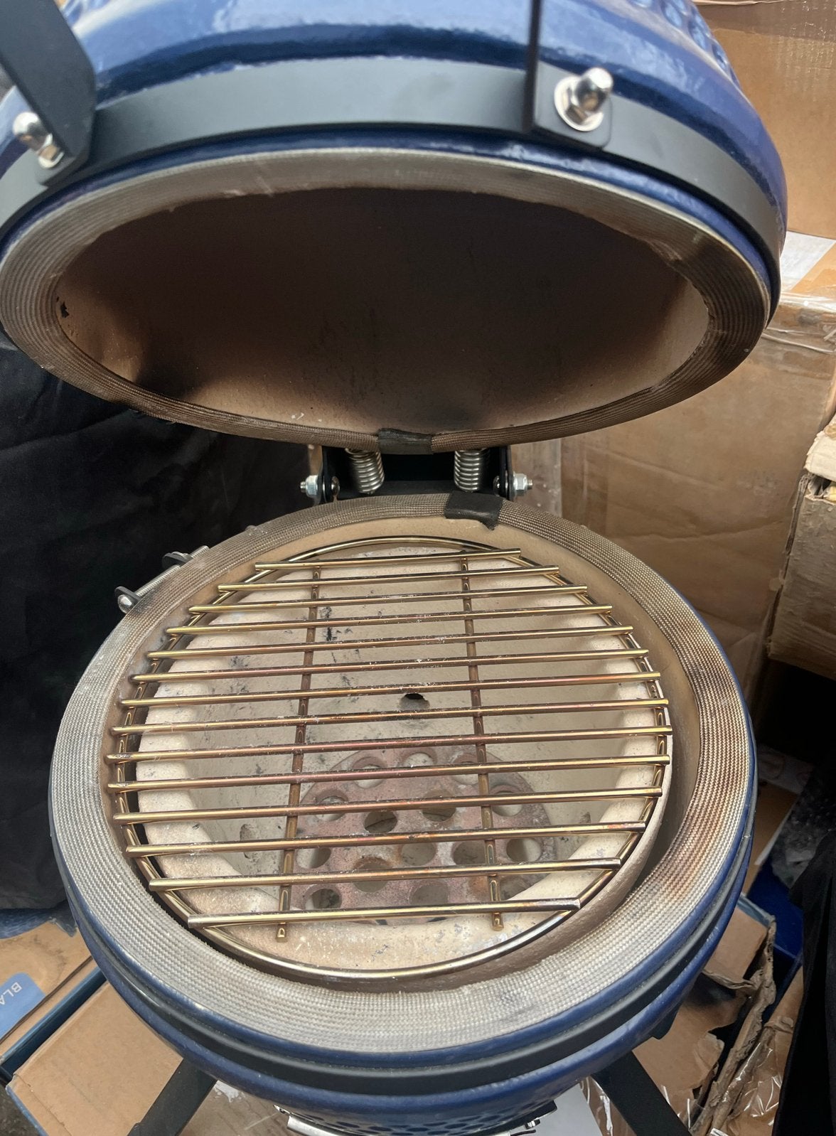 Kamado BBQ Grill - Compact en Draagbaar, Tuin en Terras, Barbecue-accessoires, Ophalen, Gebruikt