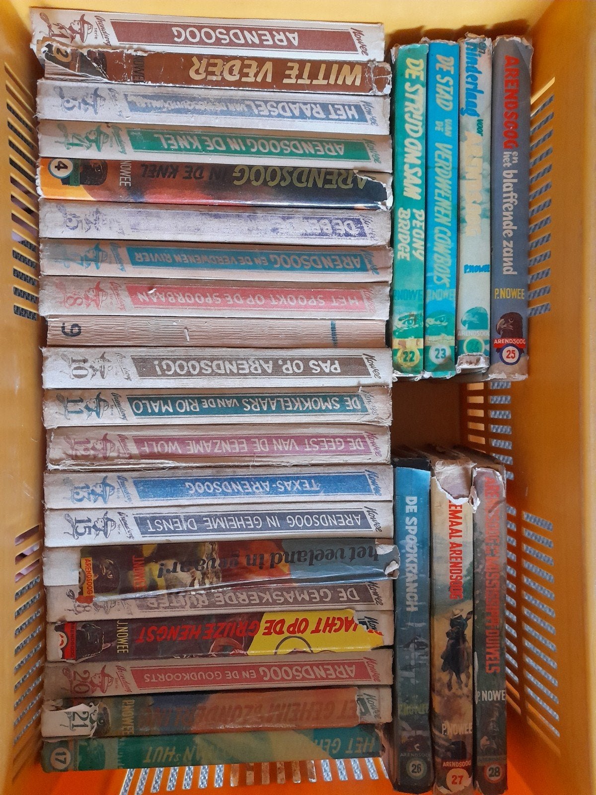 38x Arendsoog, Boeken, Ophalen, Gelezen, P. nowee