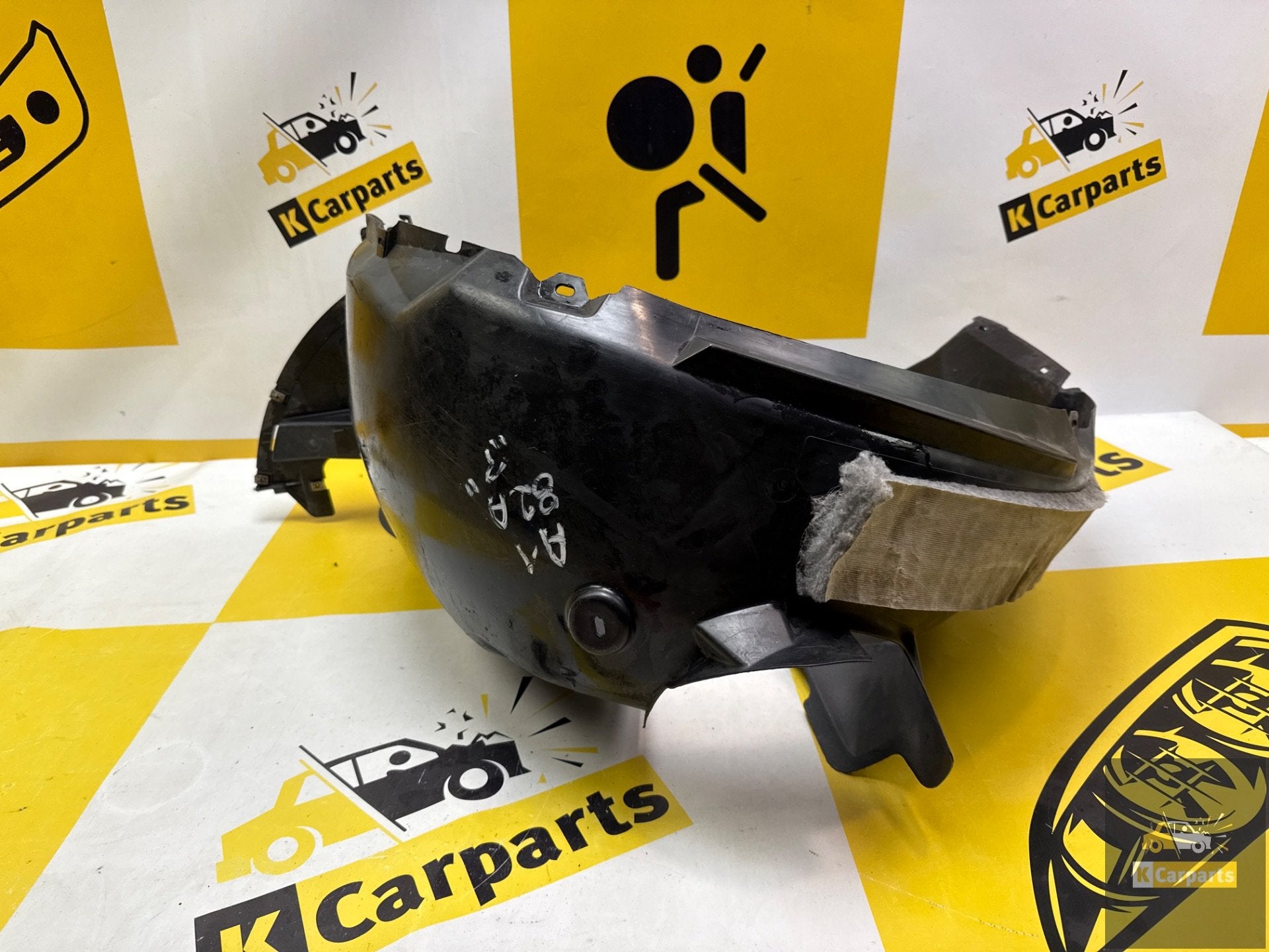 Woelmuis Audi a1 82A 82a809958 moderkuip Links wielkuip, Gebruikt, AUDI AG, Auto-Union-Strasse 1
85045  Ingolstadt, DE, Kundenbetreuung@audi.de