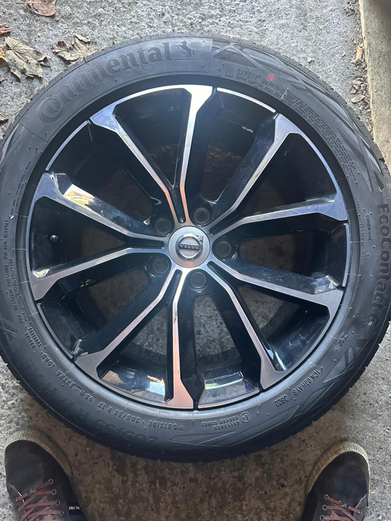 Orig Volvo zomerset Div modeo NIEUWE BANDEN!!, Ophalen, 18 inch, --, Banden en Velgen