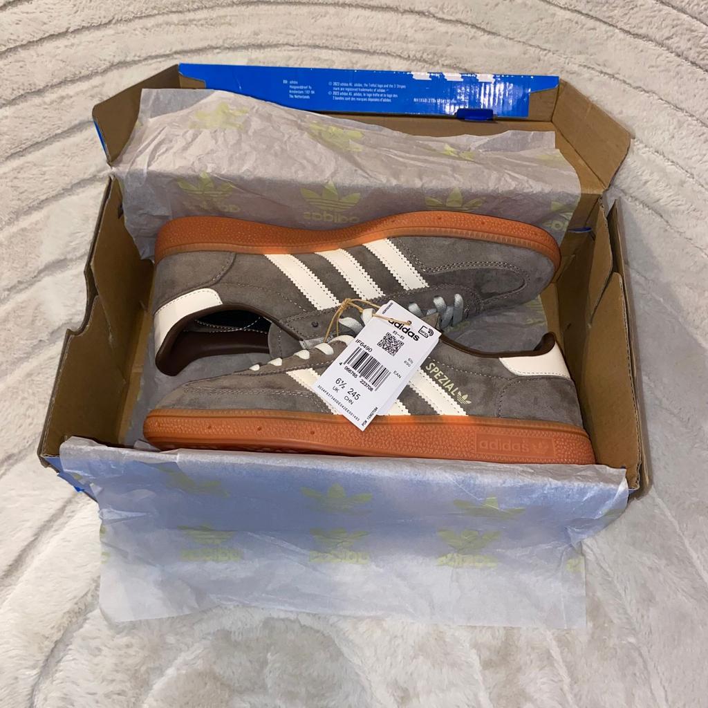 Adidas Handball Spezial Grey/Grum - Maat 41 - Nieuw, Adidas, Nieuw, Ophalen of Verzenden, Sneakers of Gympen
