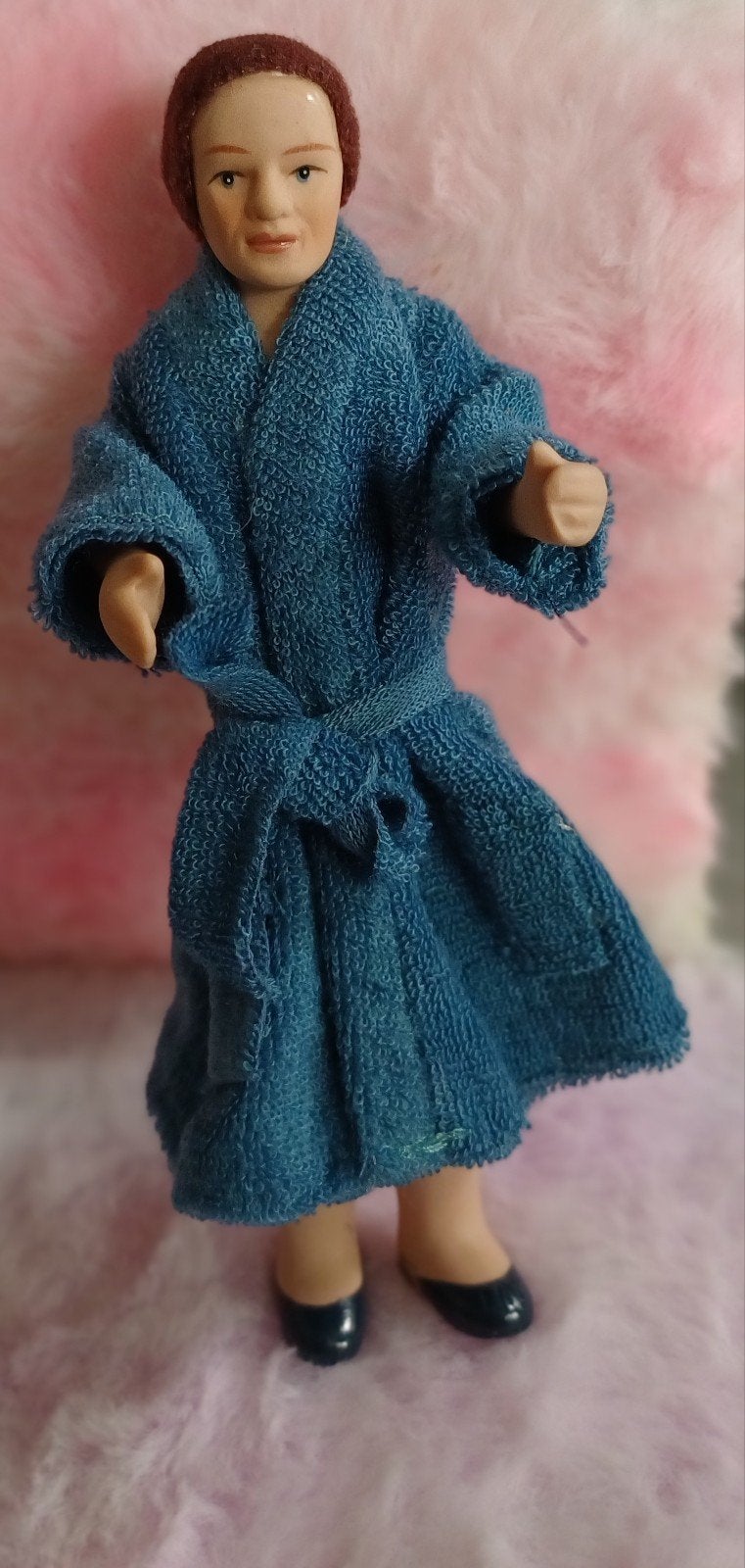 poppenhuis popje nummer 2, Verzamelen, Ophalen of Verzenden, Zo goed als nieuw, Poppenhuis