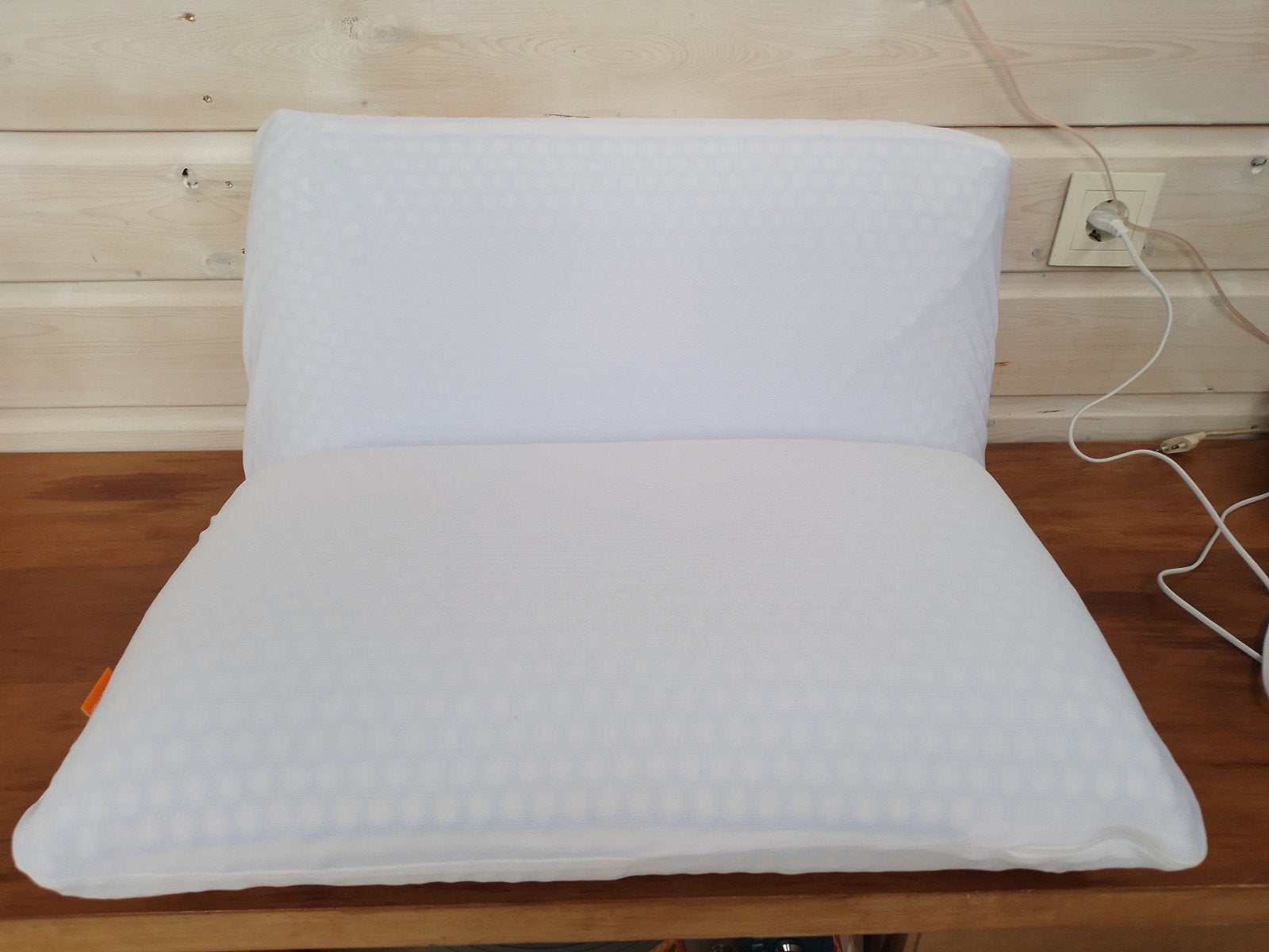 2 st. Comfortabelle Emma kussens 70x40 cm, Wit, Ophalen of Verzenden, Kussen, Nieuw