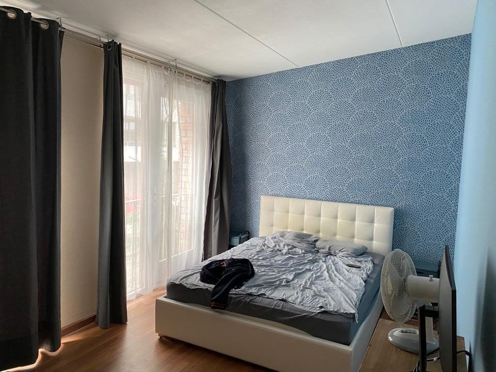 Tweepersoonsbed 200x160cm - Hoofdbord licht verkleurd