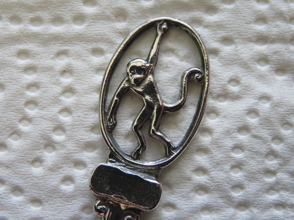 Verzilverd Lepeltje Aap (Logo Stichting Aap), Overige materialen, Verzenden, Verzilverd, Zo goed als nieuw