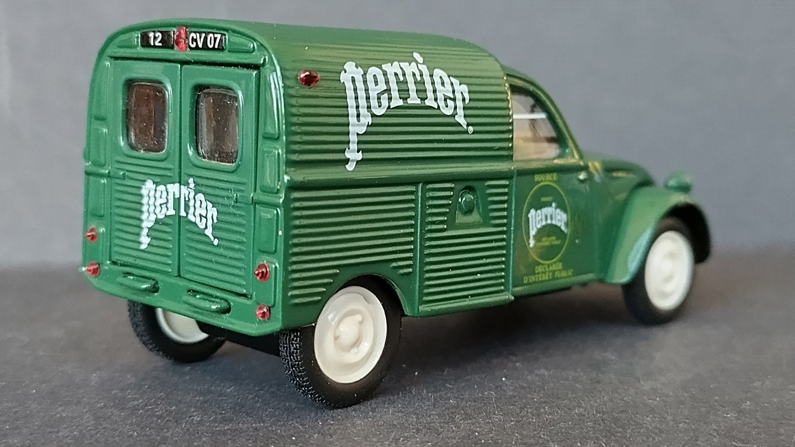Citroen 2cv Fourgonette Perrier 1:43 Norev Pol, Auto, ., Norev, Ophalen of Verzenden
