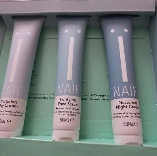 6 x Naïf Gezichtsverzorging & Zonnebrand Set - Nieuw, Ophalen of Verzenden, Nieuw, Gehele gezicht, Reiniging