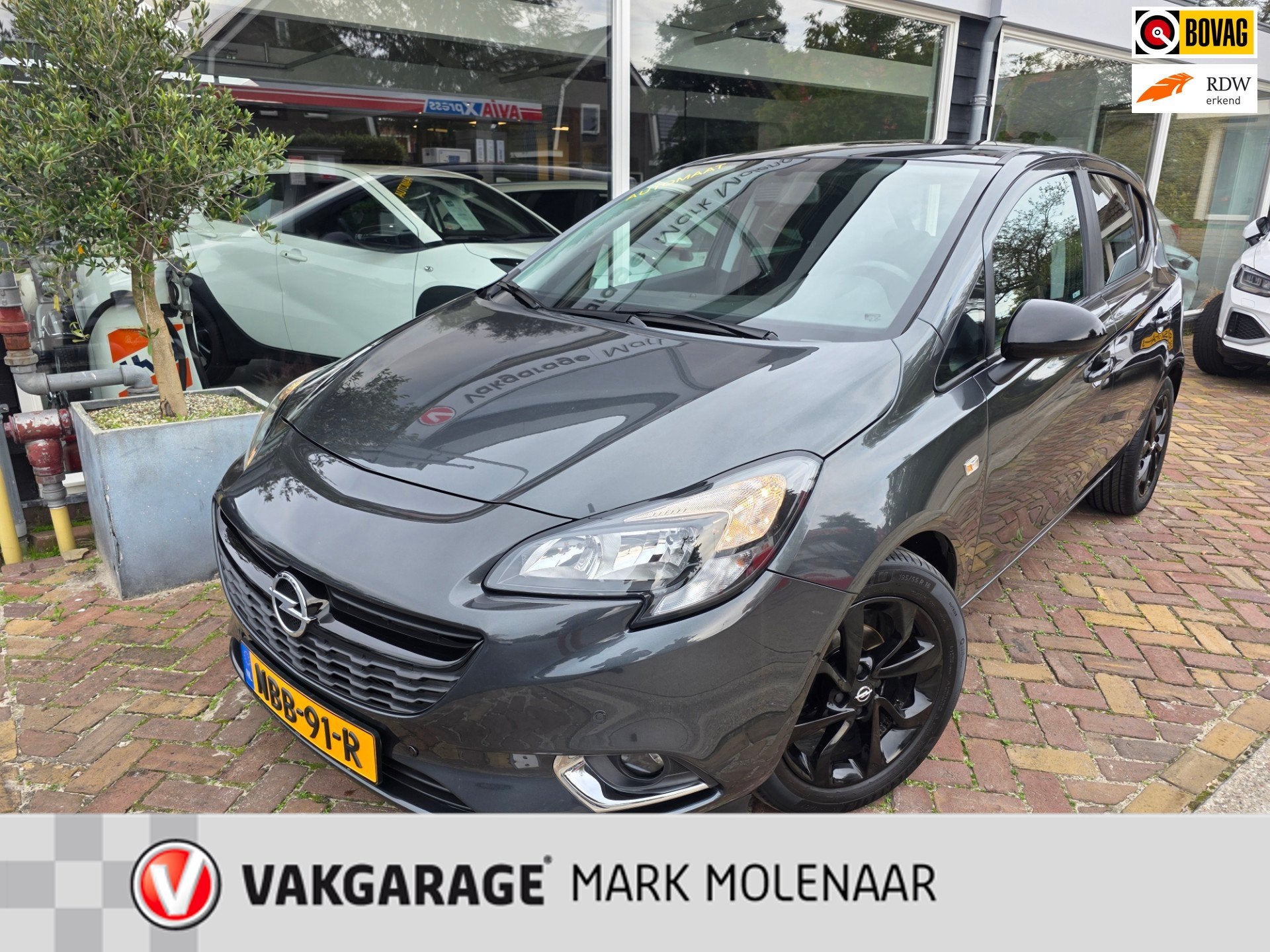 Opel Corsa 1.4 Innovation,Coloredition ,volautomaat,carplay,, Auto's, Gebruikt, 4 cilinders, Verwarmde buitenspiegels, Bedrijf