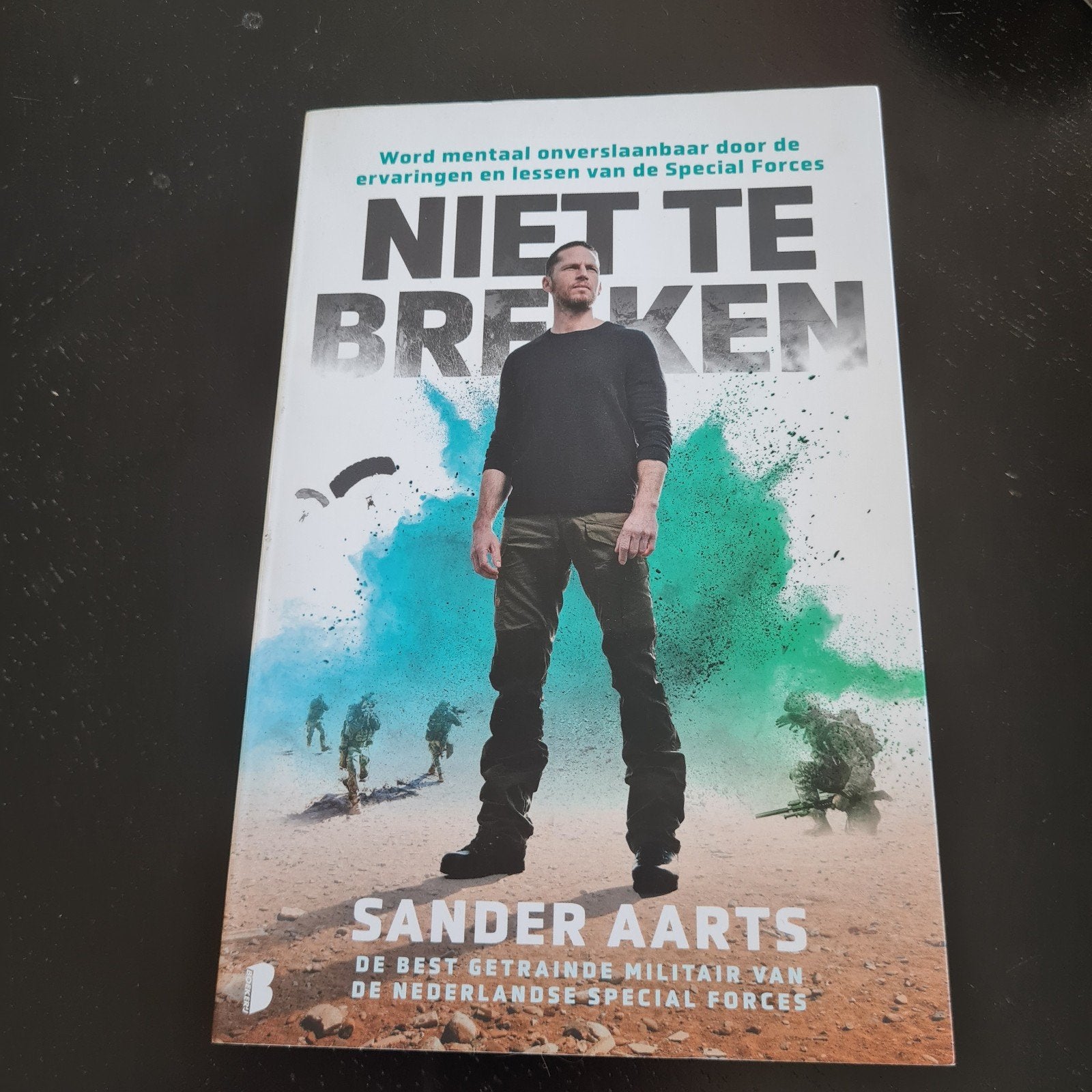 Sander Aarts - Niet te breken *beschadigd*, Ophalen of Verzenden, Gelezen, Sander Aarts