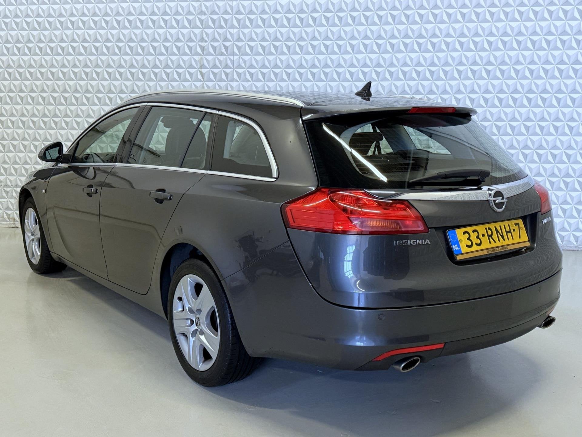 Opel Insignia Sports Tourer 1.6 T Edition EXPORT / EX BPM PR, Auto's, Opel, Euro 5, Gebruikt, 4 cilinders, Origineel Nederlands