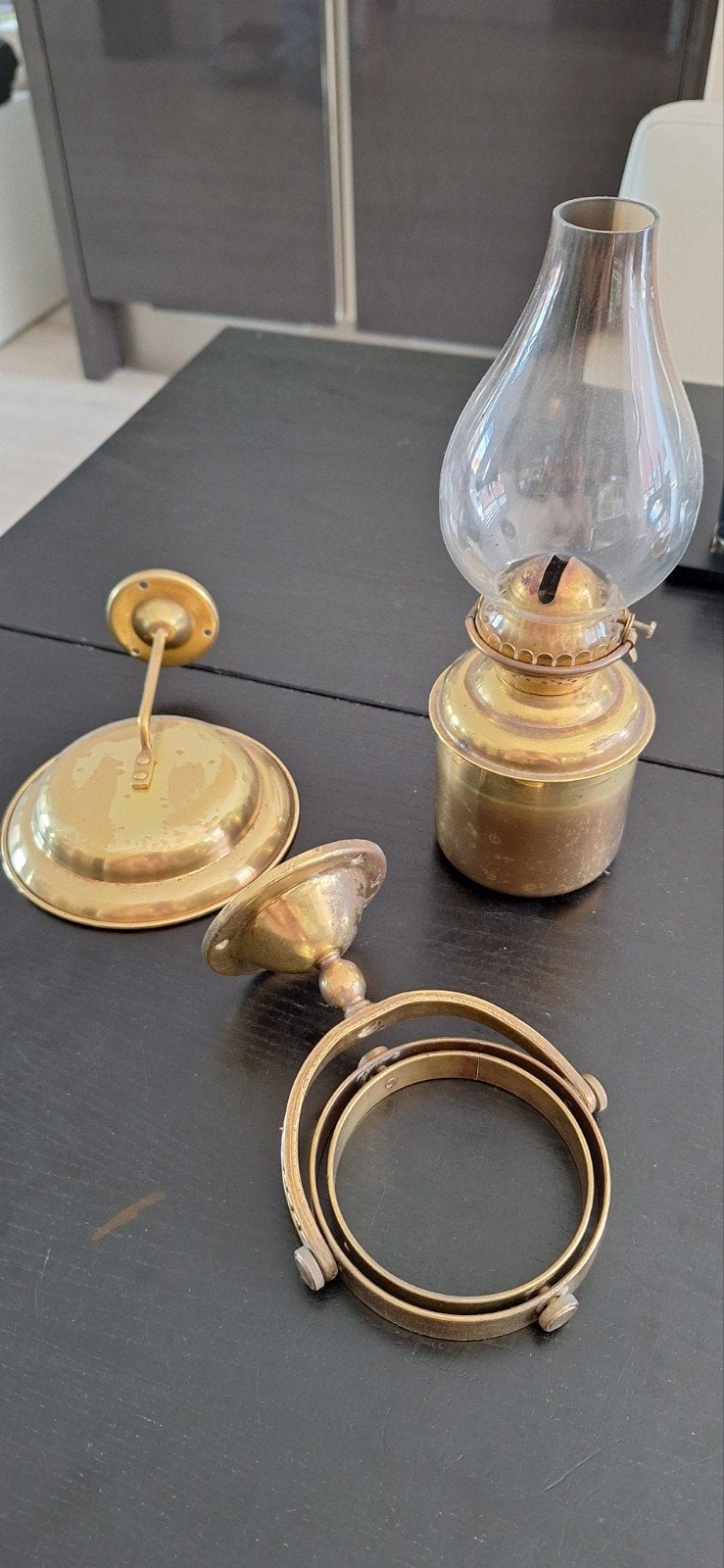 Antieke Messing Olielamp met Wandhouder, Antiek en Kunst, Antiek | Lampen, Ophalen of Verzenden