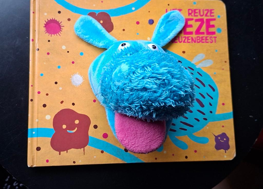 Het reuze vieze neuzenbeest hardcoverboek 3+, Boeken, Kinderboeken | Baby's en Peuters, 3 tot 4 jaar, Ophalen of Verzenden, Zo goed als nieuw