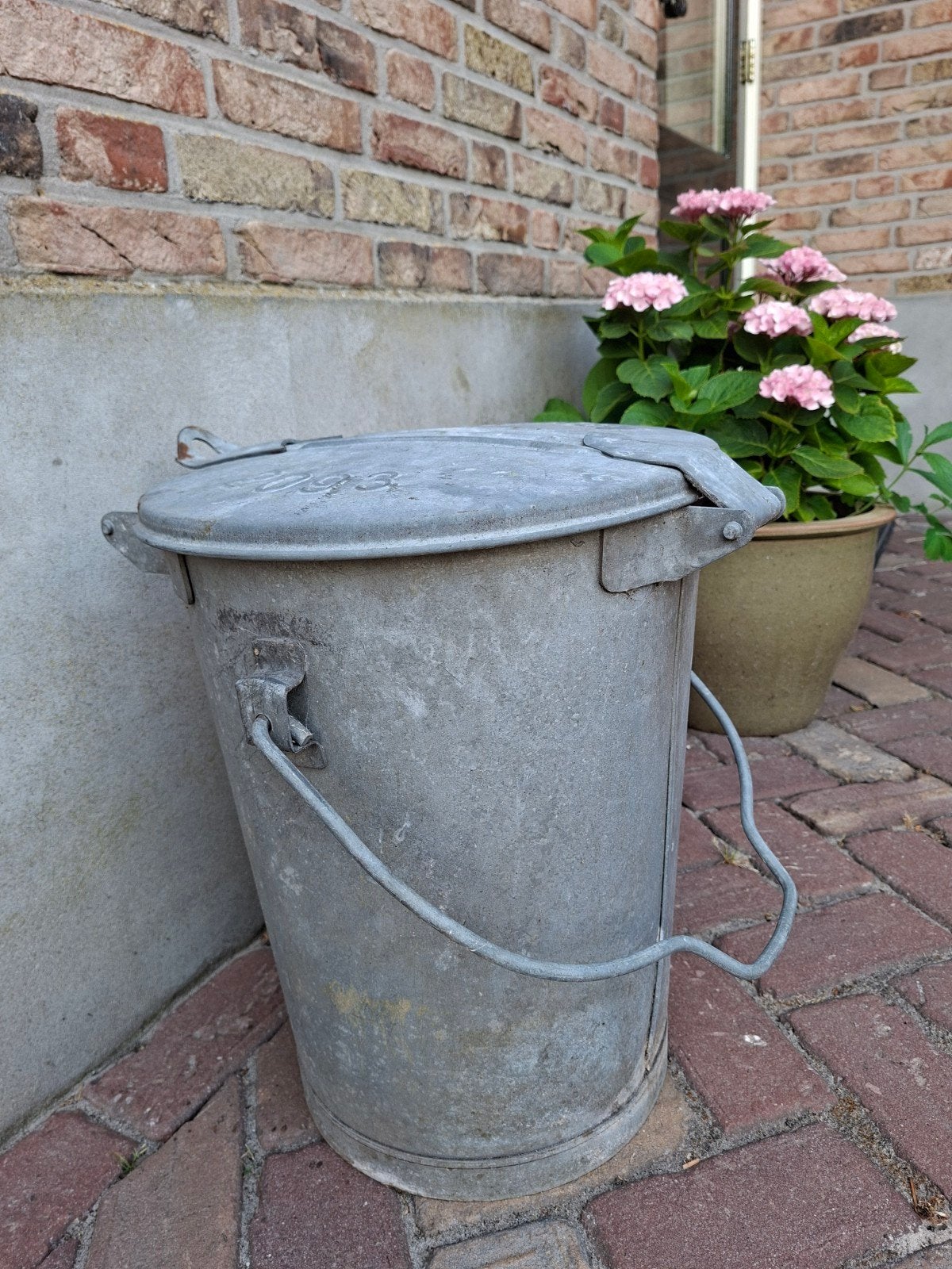 Zinken prullenbak, prullenemmer, nostalgisch, Ophalen