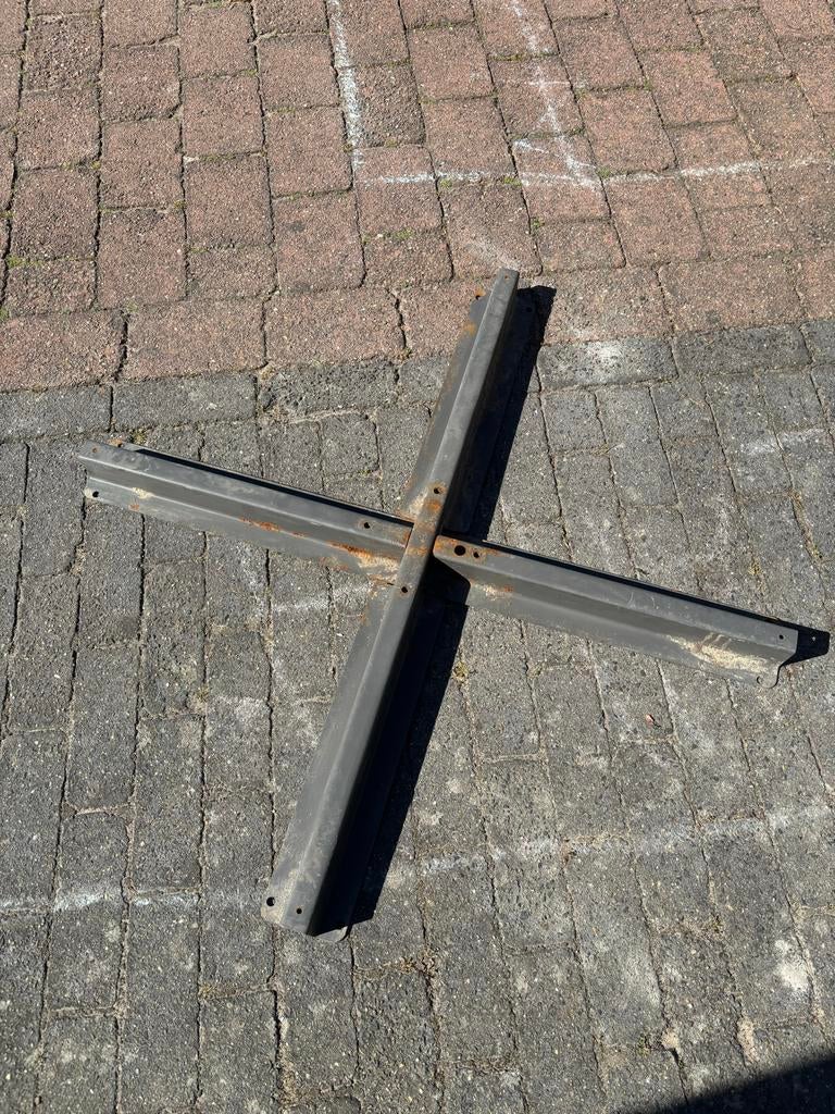 IKEA parasolvoet onderdelen (kruis + 4 tegels), Ophalen, Gebruikt