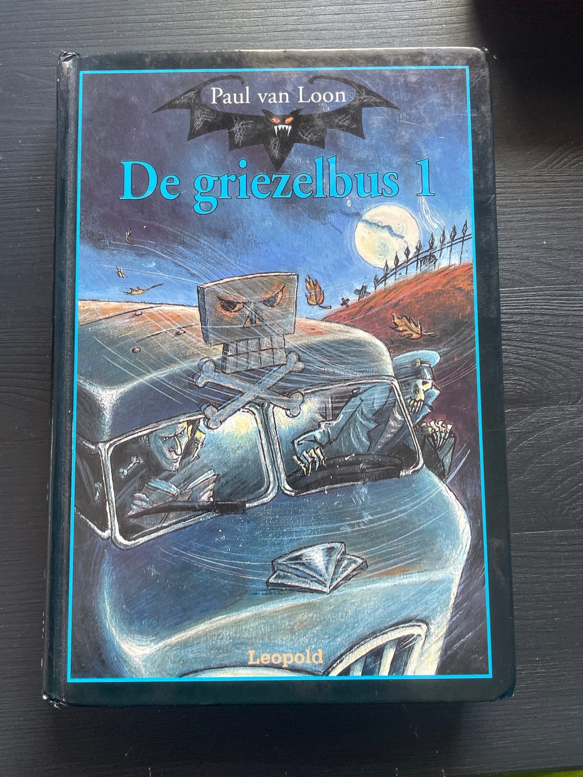 De Griezelbus 1, 2 en 3 - Paul van Loon, Ophalen of Verzenden, Gelezen, Fictie