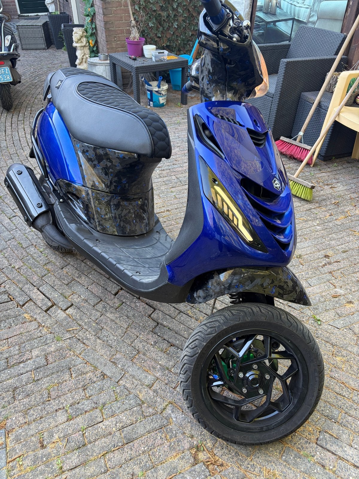 Zino customs blauw zadel, Ophalen of Verzenden, Gebruikt, Benzine, Piaggio