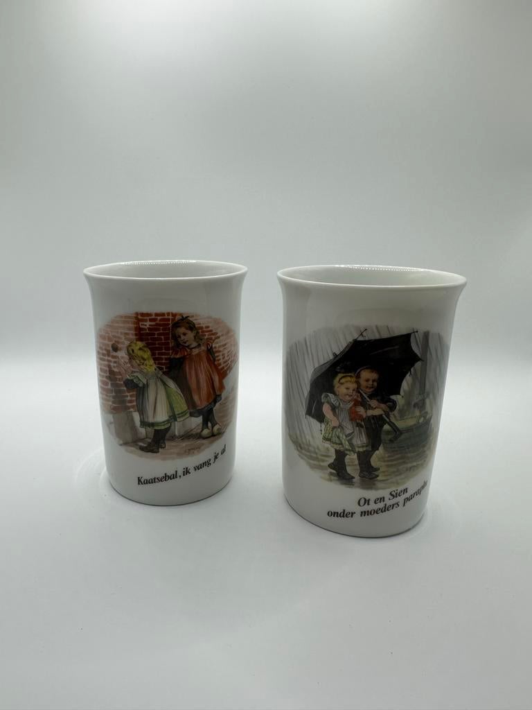2 Royal Schwabap Ot en Sien bekers, Antiek en Kunst, Antiek | Servies los, Ophalen of Verzenden