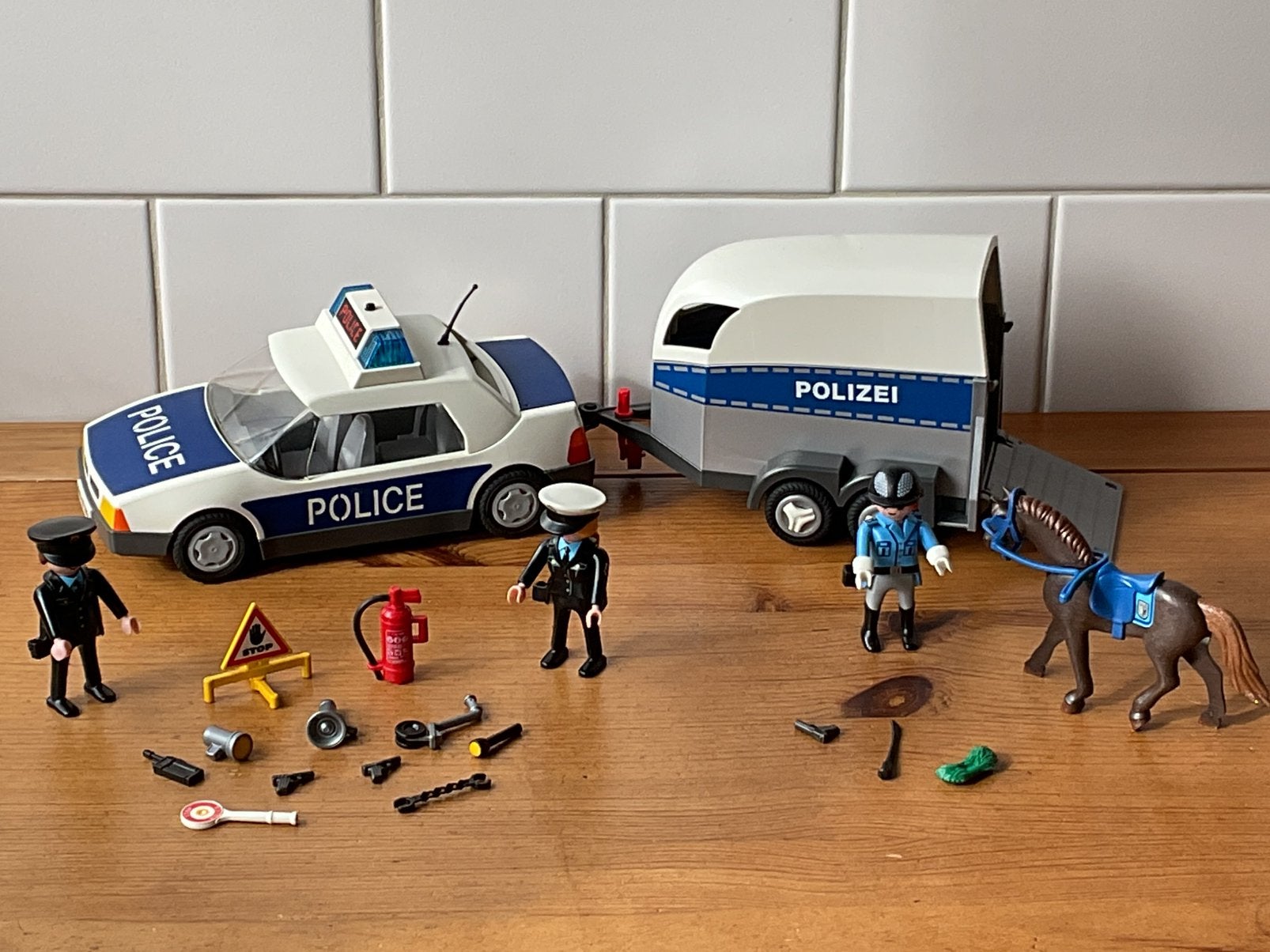 PLAYMOBIL UITGEBREIDE POLITIE SET👩🏻‍✈️ 👨‍✈️SUPER LEUK !!, Ophalen of Verzenden, Gebruikt