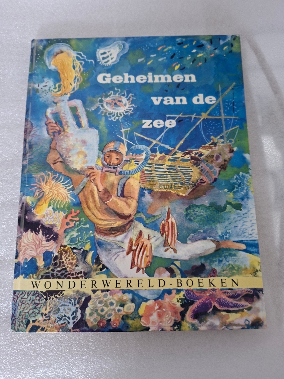 Plaatjesboek Geheimen van de Zee - Wonderwereld-Boeken (1956, Ophalen of Verzenden, Gelezen, Ferdinand van Leeuwen