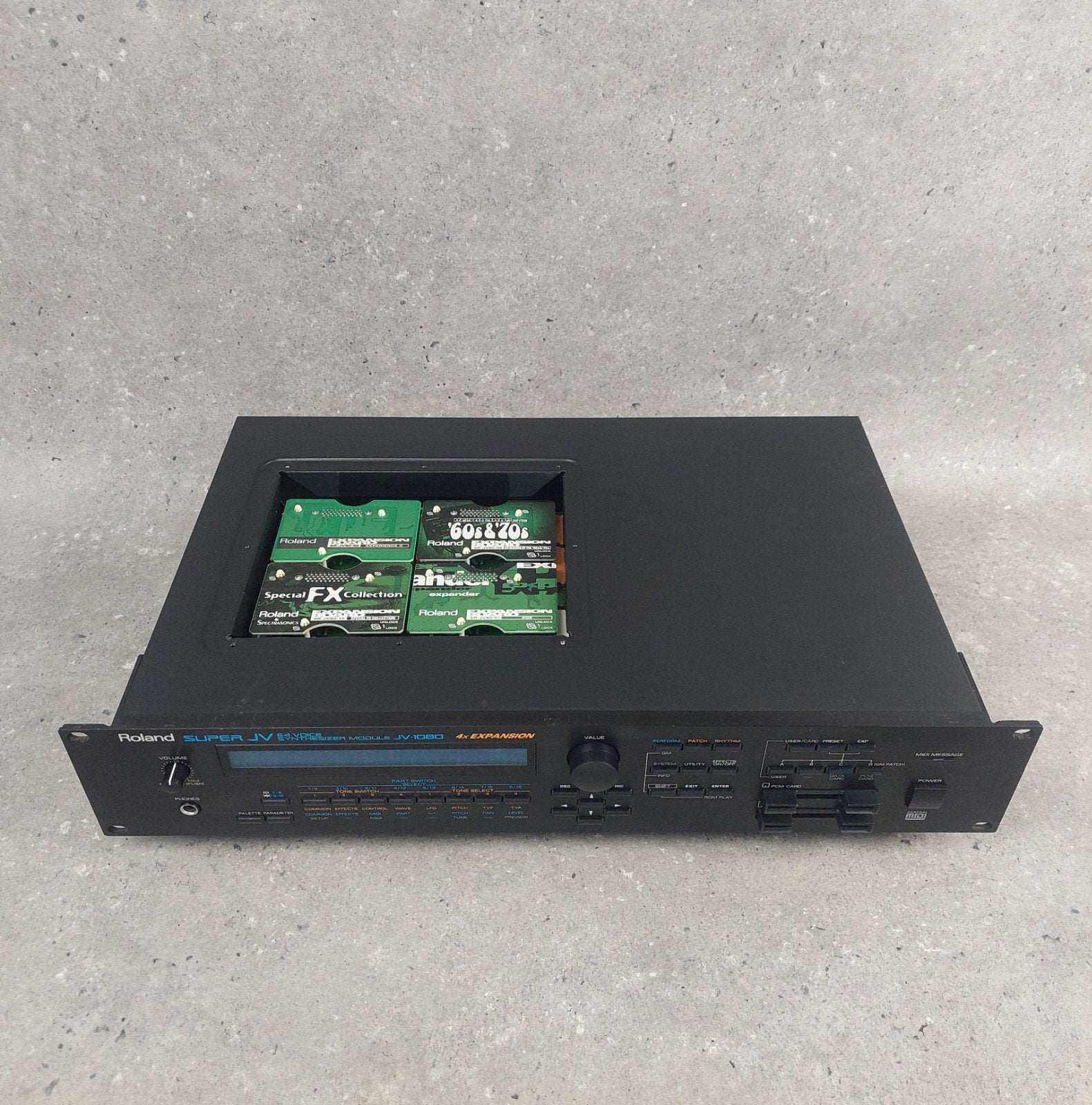 👉Roland JV-1080 & Expansion boards! - Loaded! Classic!, Muziek en Instrumenten, Ophalen of Verzenden, Gebruikt, Roland, Met midi-aansluiting