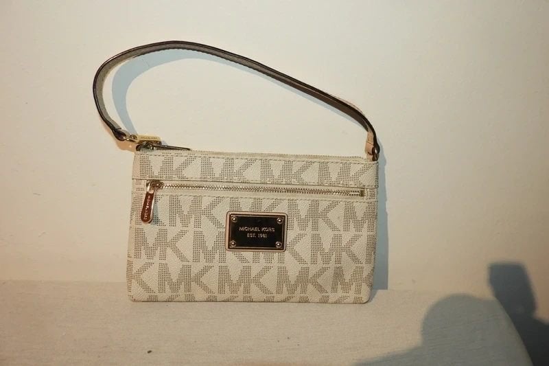 Michael Kors handtasje merk print merk print label erop, Sieraden, Tassen en Uiterlijk, Verzenden, Zo goed als nieuw, Overige kleuren