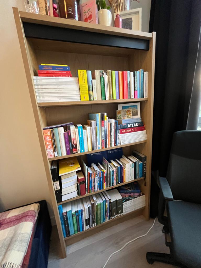 Houten Boekenkast met 4 Planken - Modern Design, Ophalen, Met plank(en), Gebruikt, 50 tot 100 cm