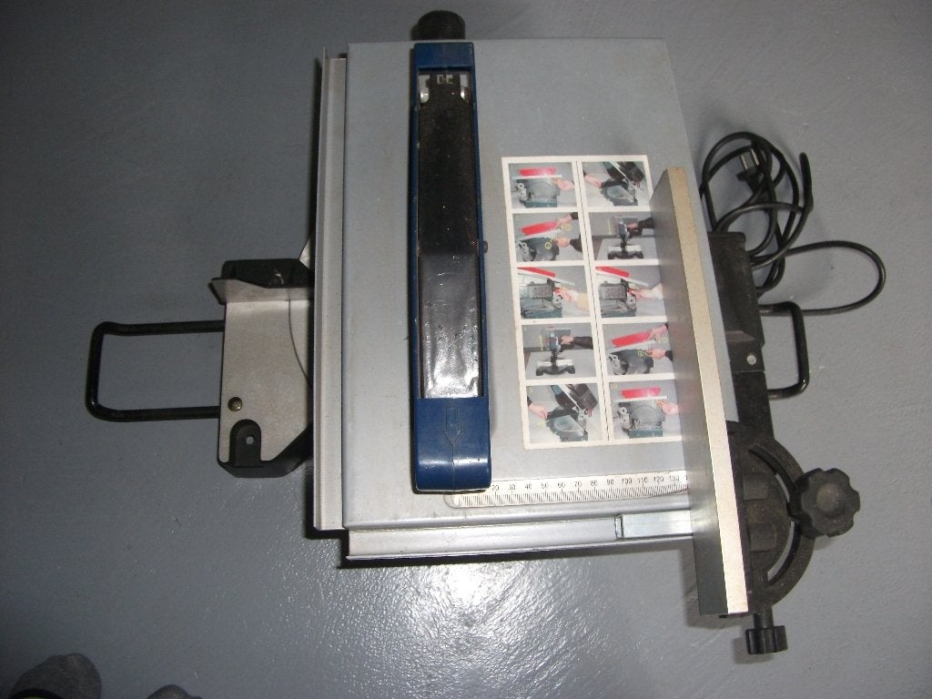 afkortzaag / cirkelzaagtafel / verstekzaag, Ophalen, Zo goed als nieuw, Afkortzaag, 30 tot 70 mm