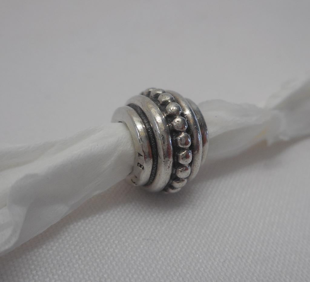 Pandora zilveren fantasie bedel met parelrand nr.982, Verzenden, Pandora, Zo goed als nieuw, 1 bedel