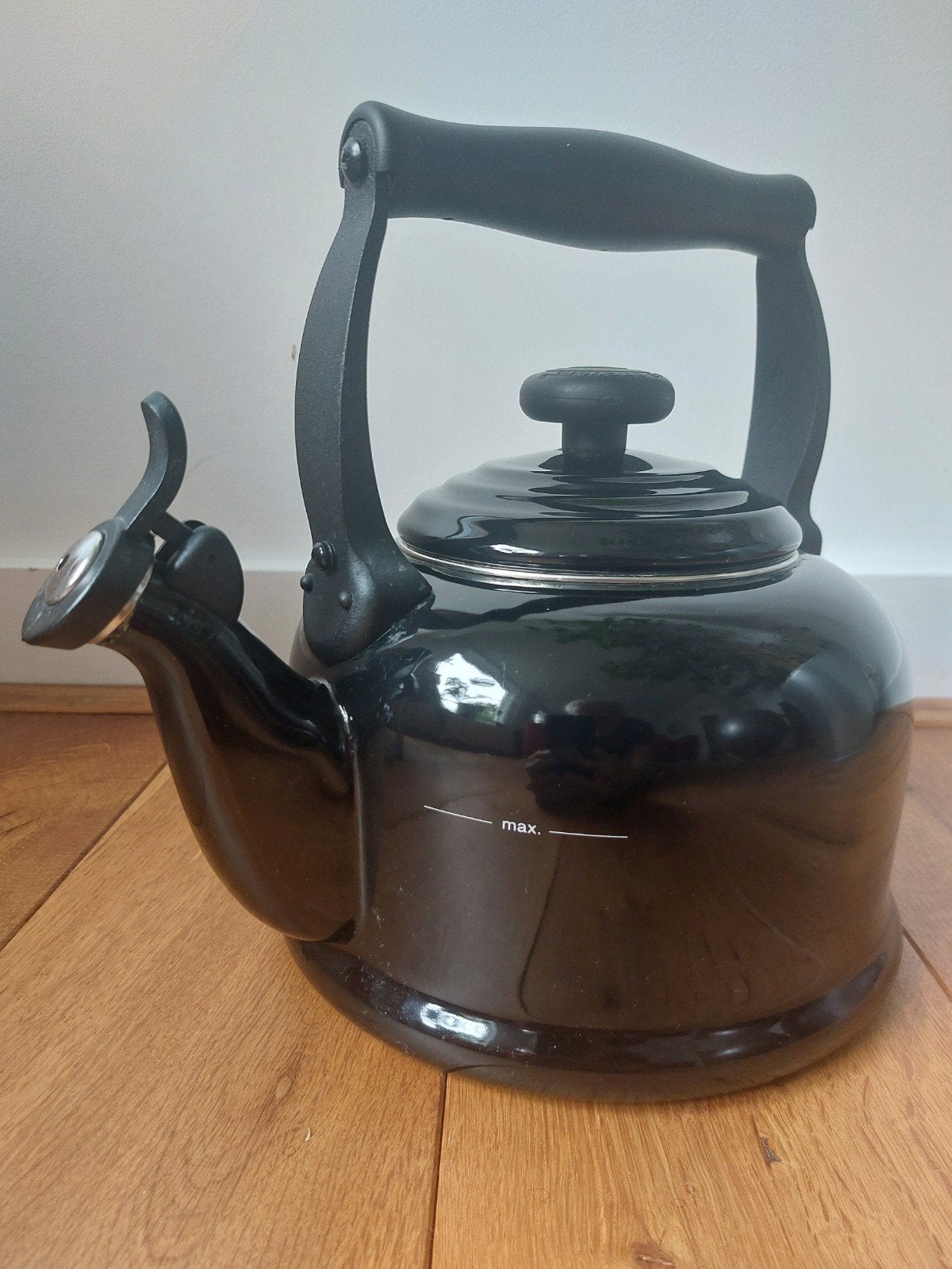 Le Creuset fluitketel, zwart, 2.1 ltr, Huis en Inrichting, Keuken | Keukenbenodigdheden, Gebruikt, Ophalen of Verzenden, Zwart