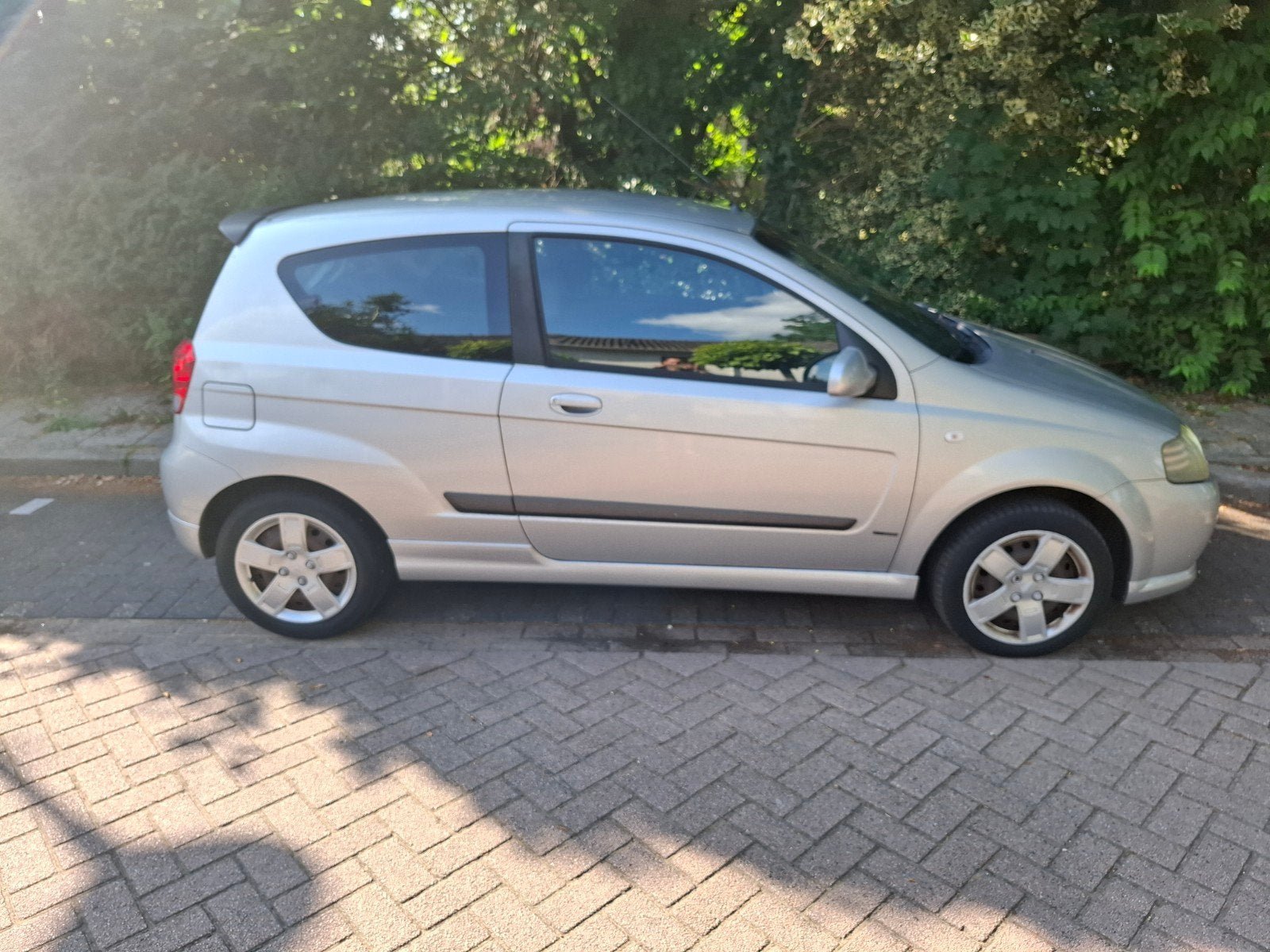Chevrolet Kalos 1.4 16V 3D 2007 Grijs APK tot 3 juli 2027, Voorwielaandrijving, 15 km/l, 40 €/maand, 4 cilinders