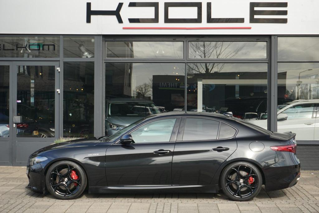 Alfa Romeo Giulia 2.0 T AWD Veloce | Carbon | Carplay | Mila, Auto's, Alfa Romeo, Automaat, 745 kg, 4 cilinders, 1505 kg