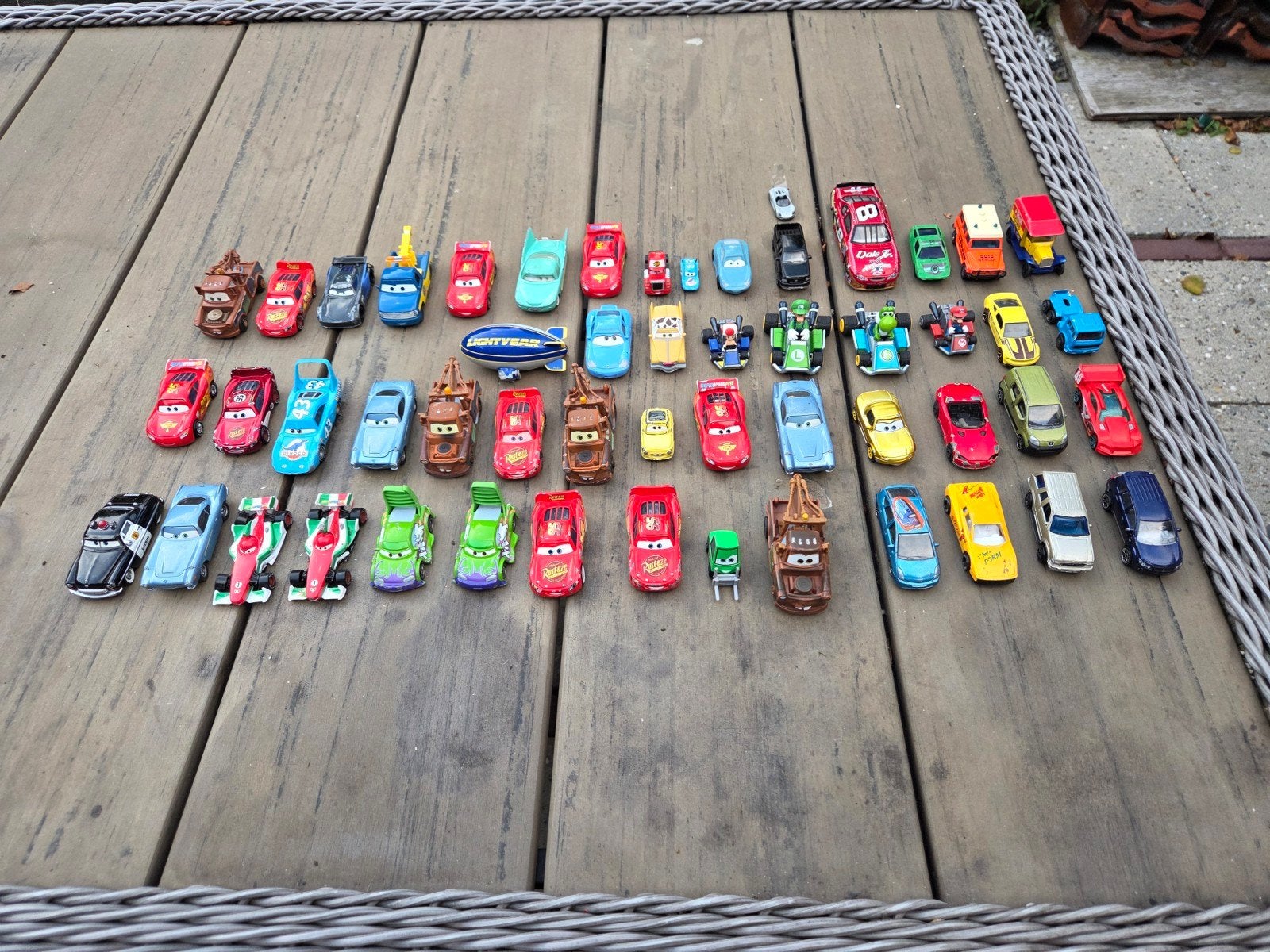 Cars Disney autootjes plus andere autootjes., Kinderen en Baby's, Speelgoed | Speelgoedvoertuigen, Ophalen, Gebruikt